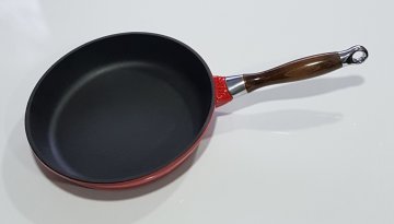 LAVA DÖKÜM  KIZARTMA TAVASI ÇAP 28CM AHŞAP SAPLI KIRMIZI